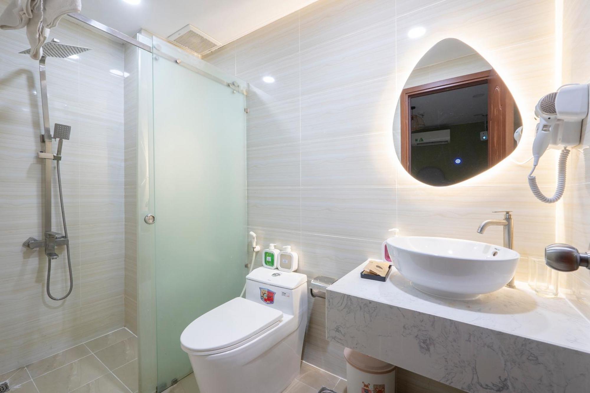 Amila Nguyen Hue Hotel By Sazi Thành Pho Ho Chí Minh Esterno foto